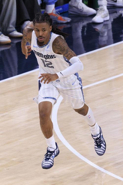 突发！莫兰特宣布赛季“打卡下班”，因肘伤本赛季提前报销