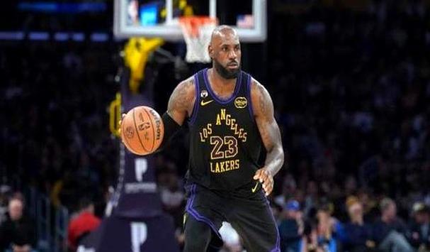 场均23+5竟是落选秀詹皇揭秘里夫斯遭冷落：他们以貌取人