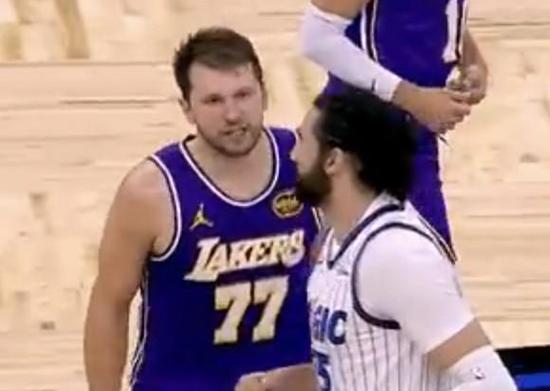 白巧克力：东契奇比塔泽应是互相言语挑衅了比塔泽不该招惹卢卡