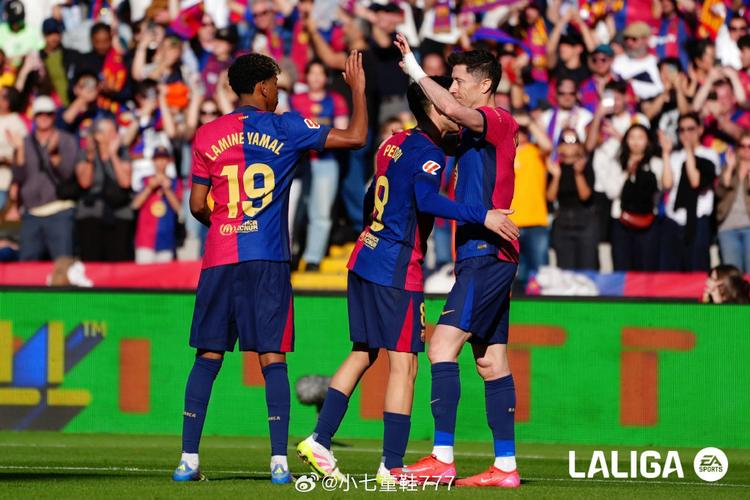 瑞典门将扑救后直接大脚助攻，约克雷斯梅开二度！瑞典已两球领先