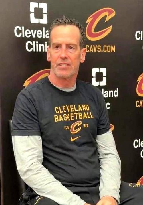 场均1.1分！前国手转会失败，18场比赛被弃用，待遇不如36岁老将