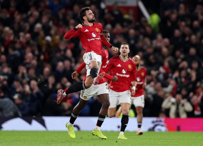 Herewego！罗马诺：马奎尔与曼联续约至2027年