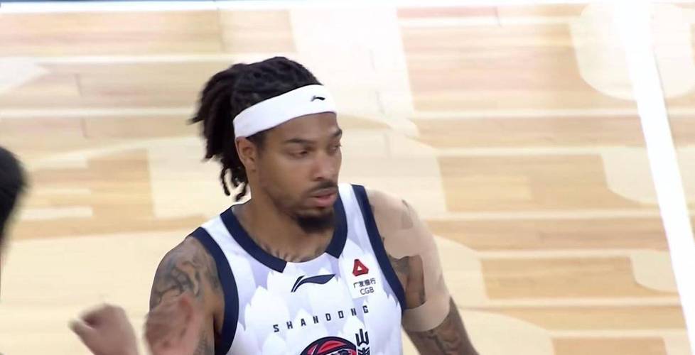 山东送天津8连败！约翰逊26+7斯蒂尔27+5林庭谦空砍34+5