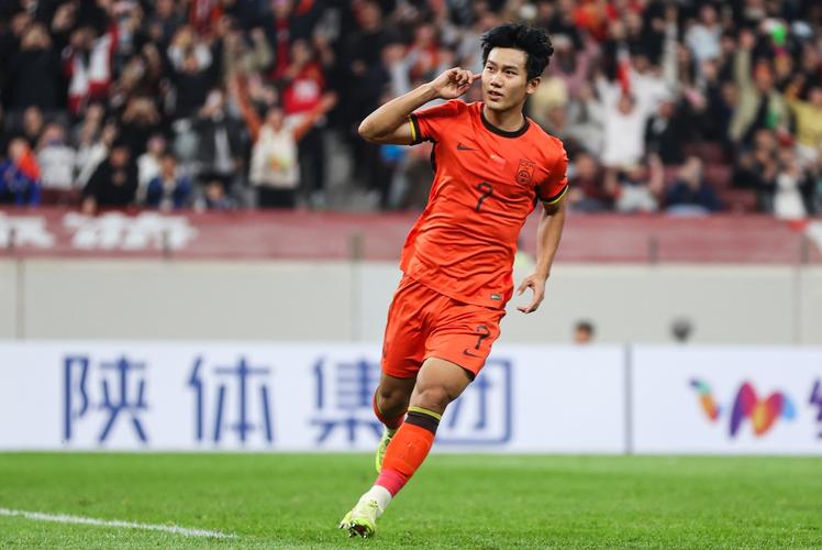 朝鲜男足比中国强吗，朝鲜男足和中国男足？